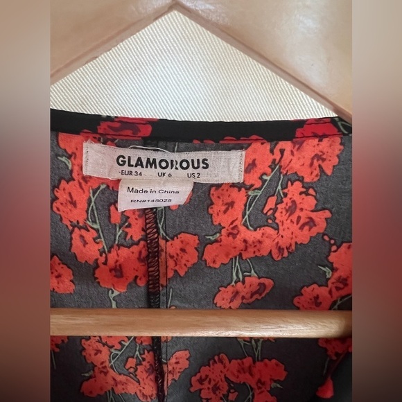 GLAMOROUS fitted button front blouse - Picture 11 of 12